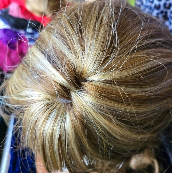 R&B Collection wig - Picture 7 of 8